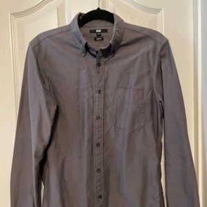 Uniqlo Small Charcoal Gray Casual button down shirt